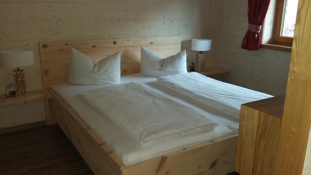 Appartements Alpenland Lermoos Room photo
